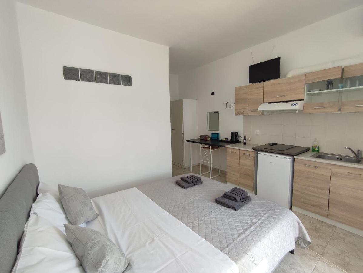 Apartament Mia Casaki Nausa Zewnętrze zdjęcie