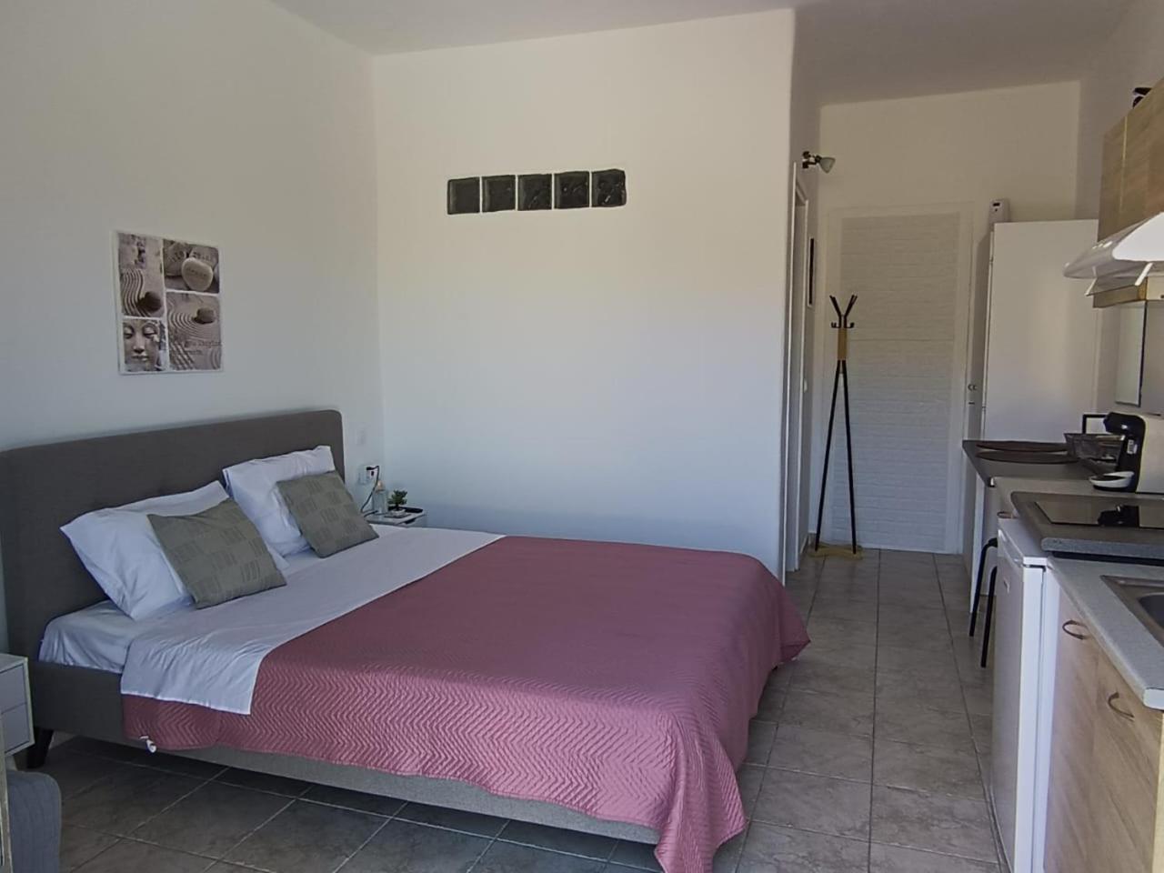 Apartament Mia Casaki Nausa Zewnętrze zdjęcie